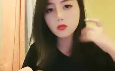 【主播网红】衣裳湿半道具自慰床上漏奶插完逼逼再插菊花