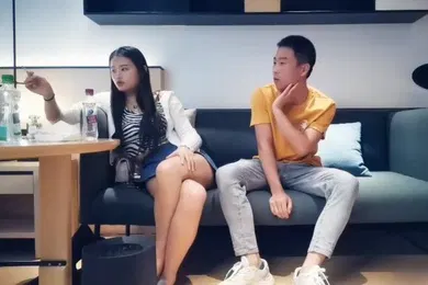 【口交自慰】李总寻欢白衣一字马妹子蹲着特写口交舔弄口交上位骑乘猛操