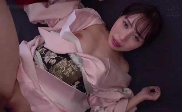 【日韩精选】お客様には決して見せない、着物で隠れた純白Gカップと淫らな人妻セックス 料亭の美人女将 佐野秋帆（28）AVデビューUncensored-EYAN-208