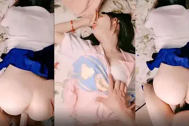 【学生萝莉】玩弄萝莉萌妹被炮友随意玩弄叫声喋喋好听