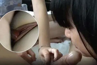 【自拍偷拍】沈先生自拍破处少女第一次破了处女还爆菊花