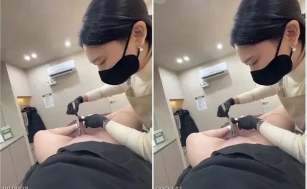 【自拍偷拍】美女鸡巴脱毛服务！这服务不错啊！能忍住不硬起来没？