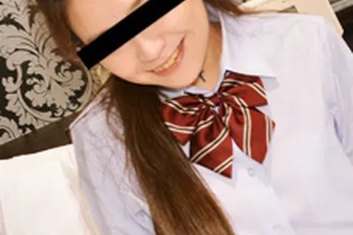 【无码高清】我给全身纹身的女朋友穿上制服，和她发生了性关系。令羽