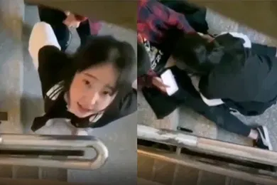 【网曝黑料】高中生泄密流出高中生情侣在学校楼梯间激情做爱被偷拍上传到网上了