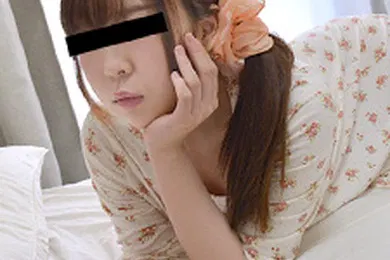 【无码高清】我在房间里一边看AV一边和男朋友做爱 莫野优
