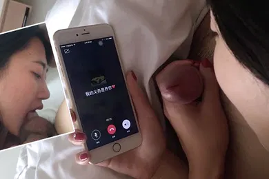 【网曝黑料】福利来了咯某间学校妹子性爱实拍流出被男子干