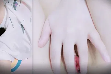 【学生萝莉】小嫩逼用手自慰萝莉