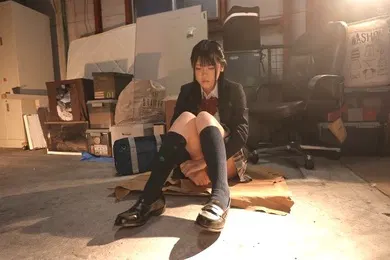 【无码高清】离家出走的女孩与老人水濑明里之间的小爱情故事-皆瀬あかり