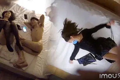 【自拍偷拍】上帝视角偷拍身材苗条模特女友和年轻帅哥两天连续不停做爱