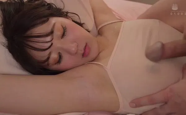 【无码高清】隣の女子大生はスケスケノーブラ 見せつけられて理性崩壊 梓まりの  Uncensored-NACT-137