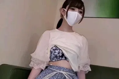 【无码高清】冷冰冰气质00后女神用大屌征服